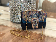 Load image into Gallery viewer, Horseshoe Mini