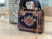 Load image into Gallery viewer, Petite Purse
